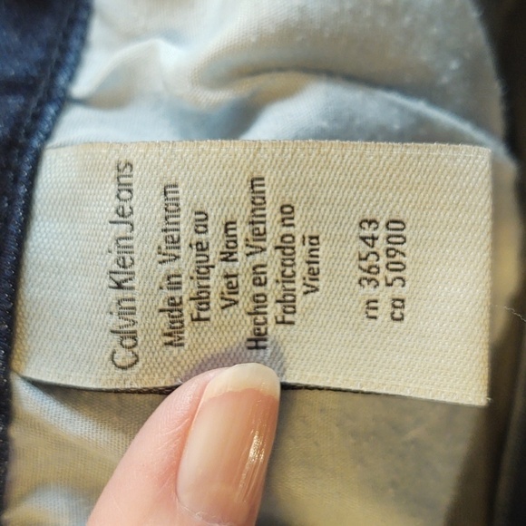 Calvin Klein Women's Slim Straight Denim Jeans - Picture 4 of 8